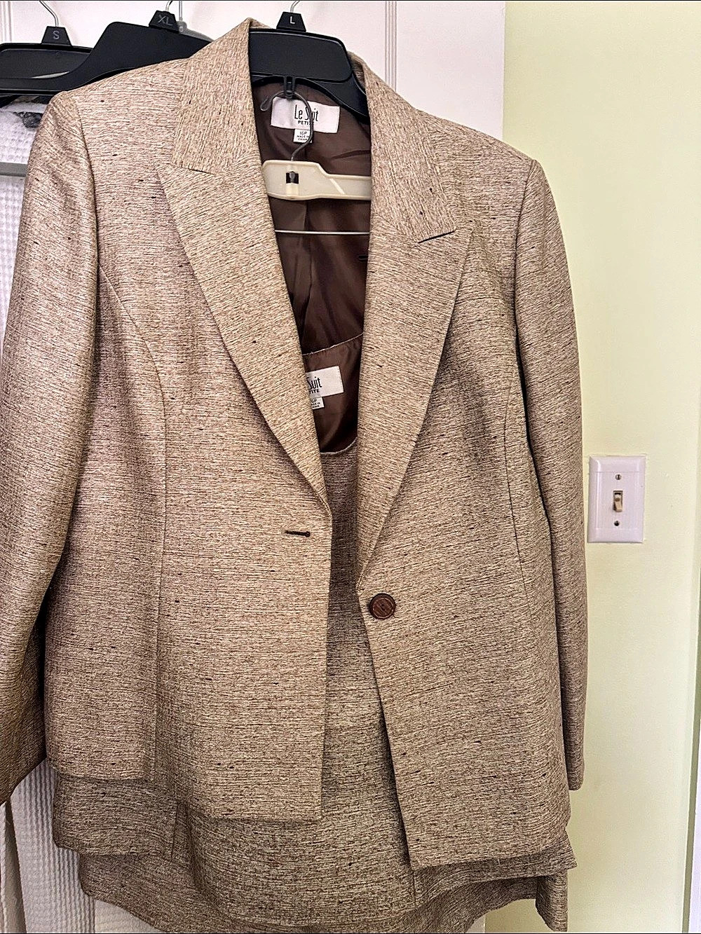 Le Suit Petite Blazer Skirt Suit in Brown Size 16P